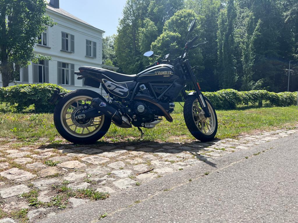 Ducati Scrambler Full Trottle MY 2025, Motoren, Motoren | Ducati, 2 cilinders, Nieuw, Handvatverwarming, Particulier