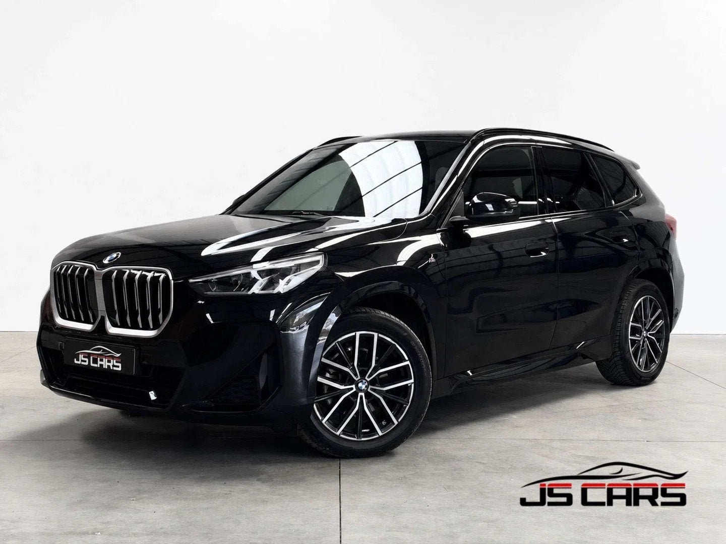 BMW X1 1.5iA sDrive18 FULL PACKM-1ERPRO-COCKPIT-CARPLAY-CAME, Automaat, Zwart, SUV of Terreinwagen, Benzine