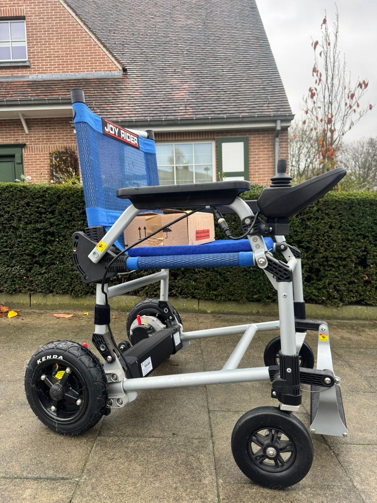 Fauteuil électrique JOY RIDER - Pliable et léger chaise roul, Enlèvement ou Envoi, Pliant, Comme neuf, Fauteuil roulant électrique