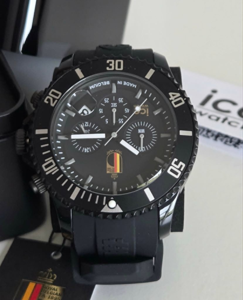Red Devils Ice-Watch horloge - gelimiteerde editie, Handtassen en Accessoires, Ophalen of Verzenden, Nieuw