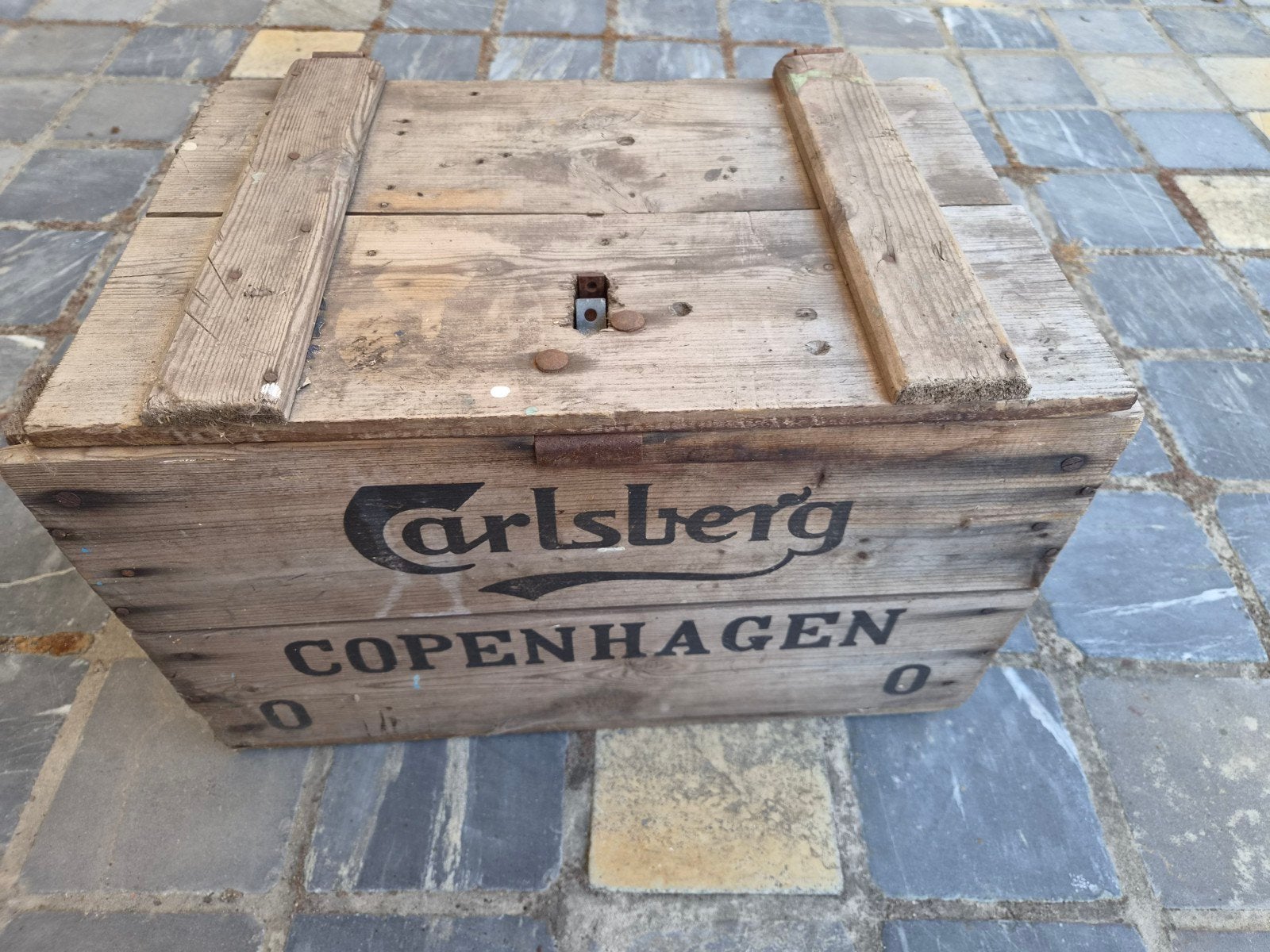 Houten kistje van Carlsberg met slot, Verzamelen, Biermerken, Ophalen, Gebruikt, Overige typen, Overige merken