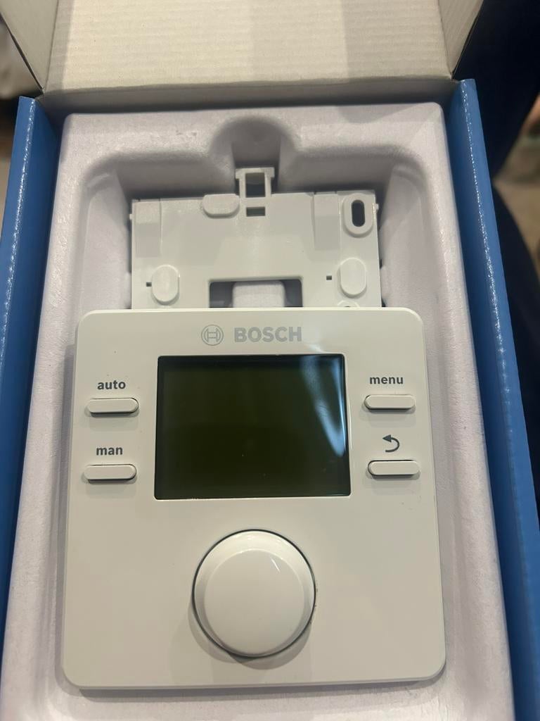 Bosch CR100 Thermostaat – Slim & Gebruiksvriendelijk, Bricolage & Construction, Thermostats, Comme neuf, Enlèvement ou Envoi