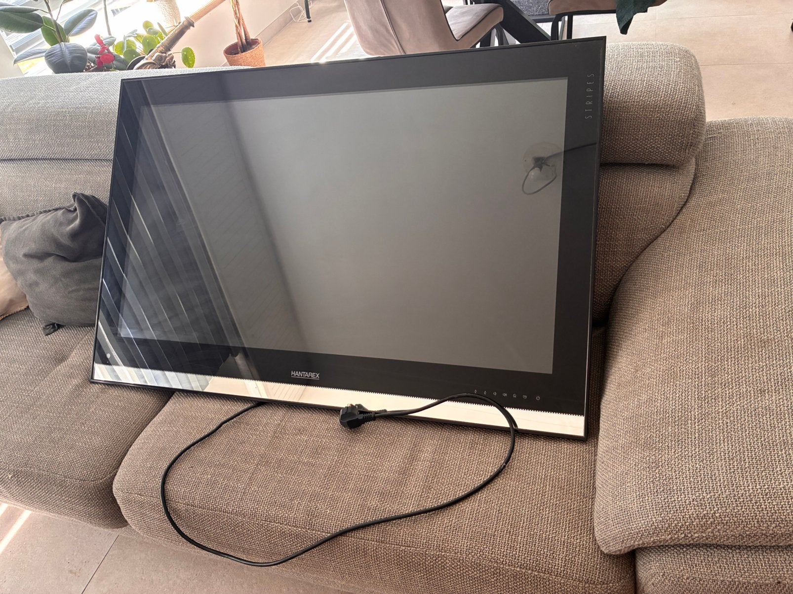 Tv : Hantarex 42” Full HD LCD scherm, Ophalen, Gebruikt, LCD
