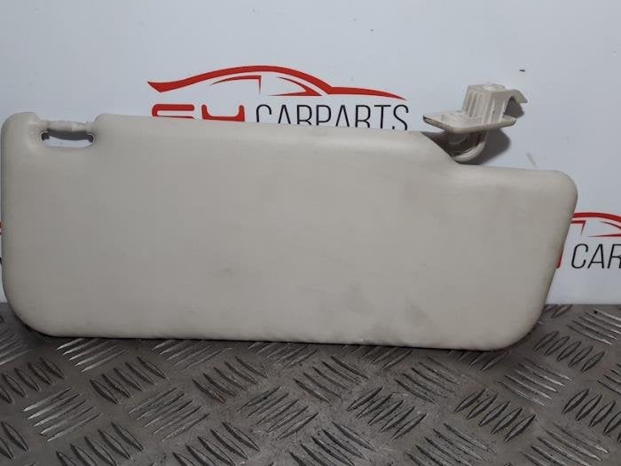 Pare-soleil d'un Ford KA, -, 3 mois de garantie, -, -