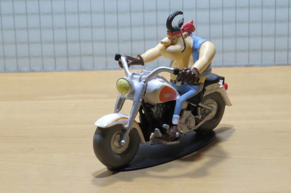 Joe Bar Hercule Butter Harley Davidson 1340 1:18 JB03 los, Collections, Statues & Figurines, Enlèvement ou Envoi, Neuf, Autres types