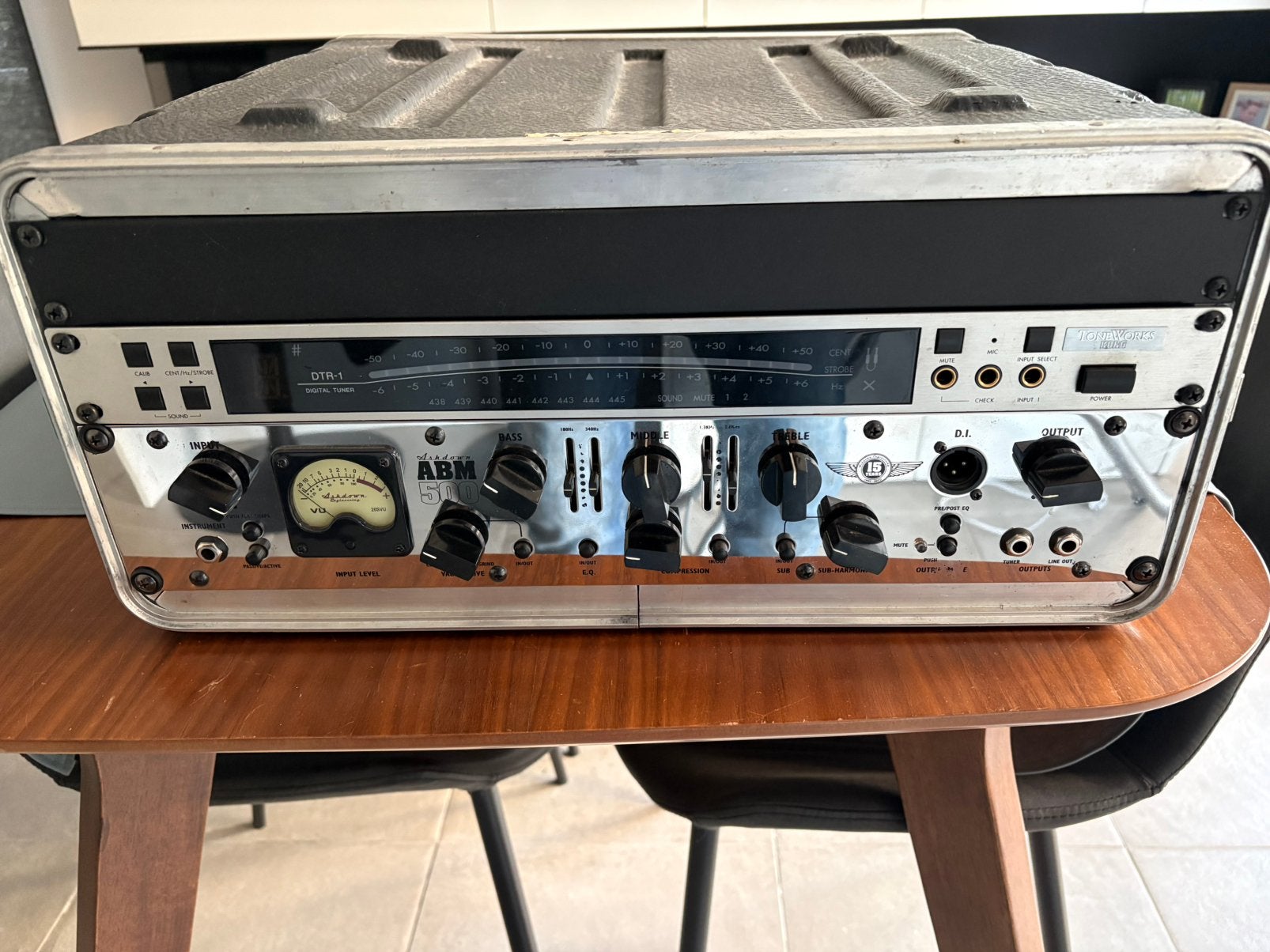 Ashdown ABM500 basversterker + rack (tuner is verkocht ), Ophalen, Zo goed als nieuw