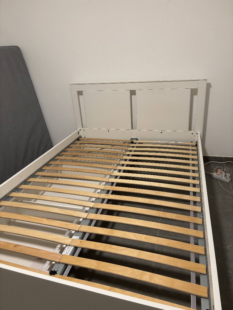 Lit IKEA SONGESAND blanc 140x200 avec sommier, Neuf, Moderne, minimaliste, classique, scandinave, 140 cm, Enlèvement