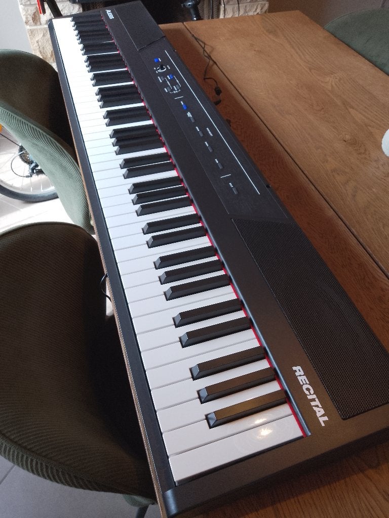ALESIS Piano / Clavier numérique 88 touches. ETAT NEUF, Muziek en Instrumenten, Keyboards, Overige merken, 88 toetsen, Ophalen of Verzenden