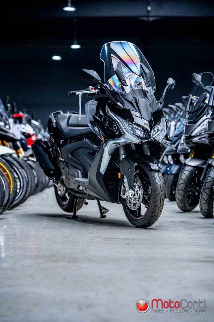 Kymco AK 550 Premium [StockDeal], Ophalen, Overige modellen, Nieuw, Benzine