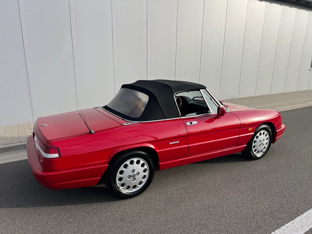 Alfa Spider 2.0 - 125 cv -, Rouge, Cuir et Alcantara, Achat, Beige