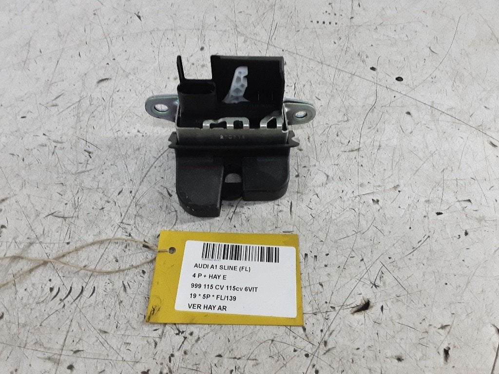 SERRURE COFFRE Audi A1 Sportback (GBA) (01-2018/-), Utilisé, Audi, Haillon arrière