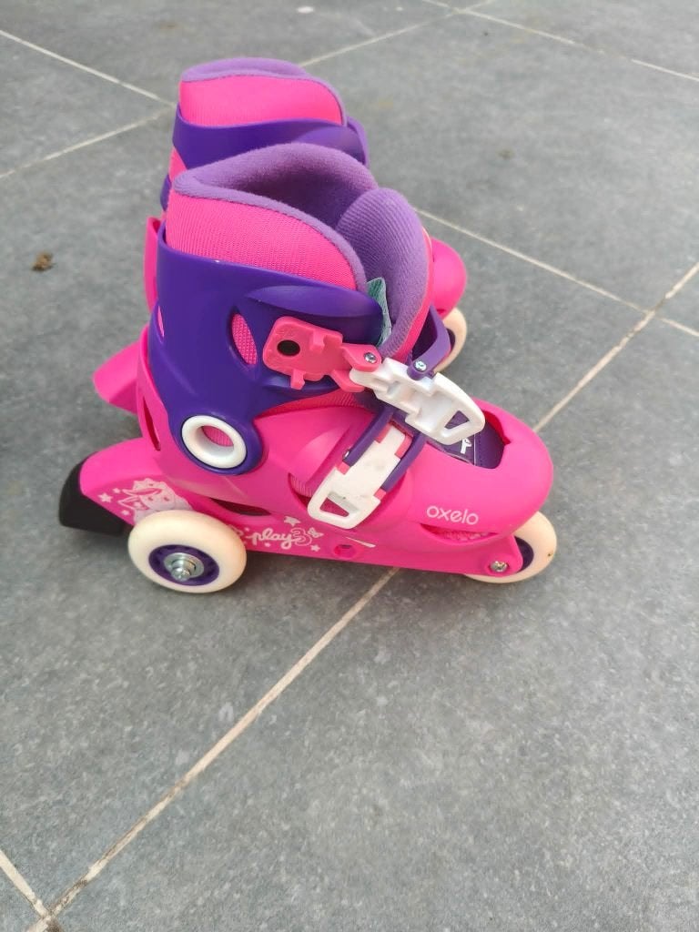 Oxelo kinderskates maat 26 - 28, Sport en Fitness, Skeelers, Verstelbaar, Kinderen, Zo goed als nieuw, Inline skates 4 wielen