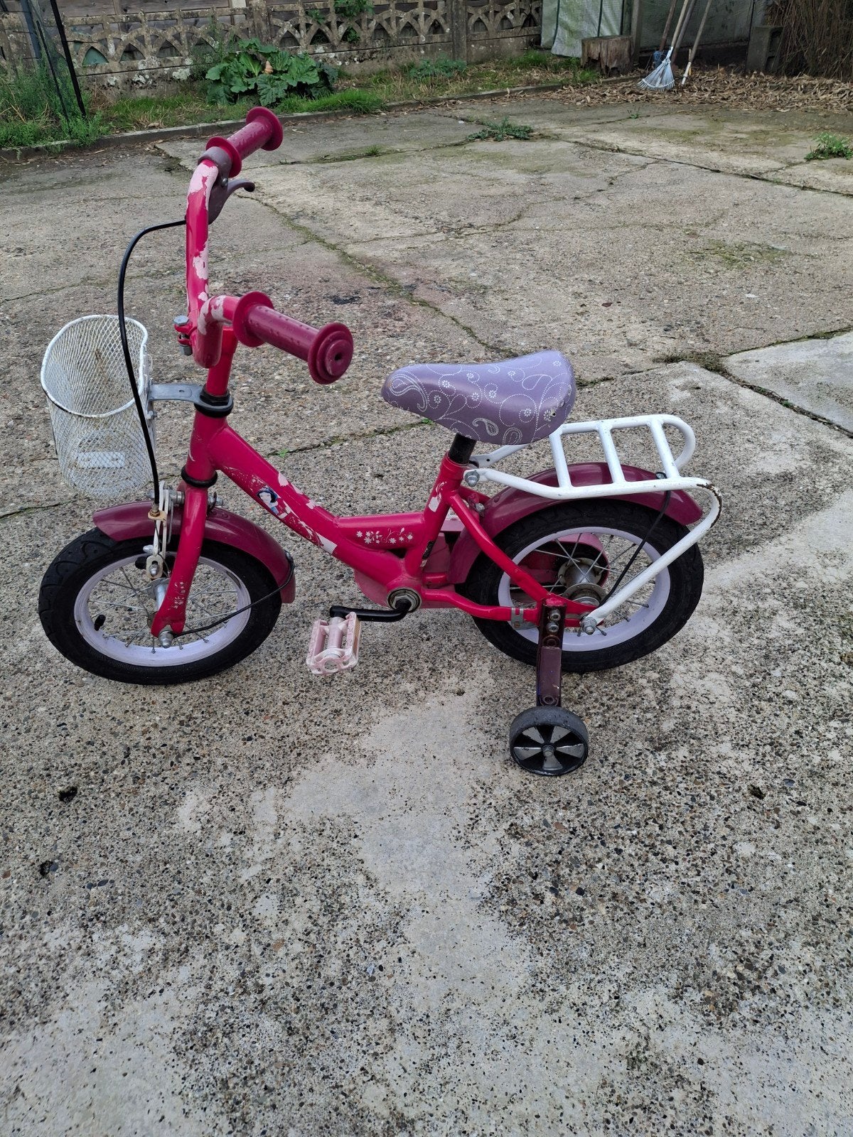 kinderfiets met zijwieltjes 20€, Fietsen en Brommers, Ophalen