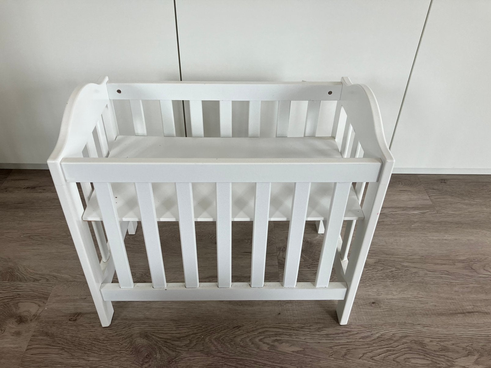 Houten poppenbedje, Ophalen, Zo goed als nieuw