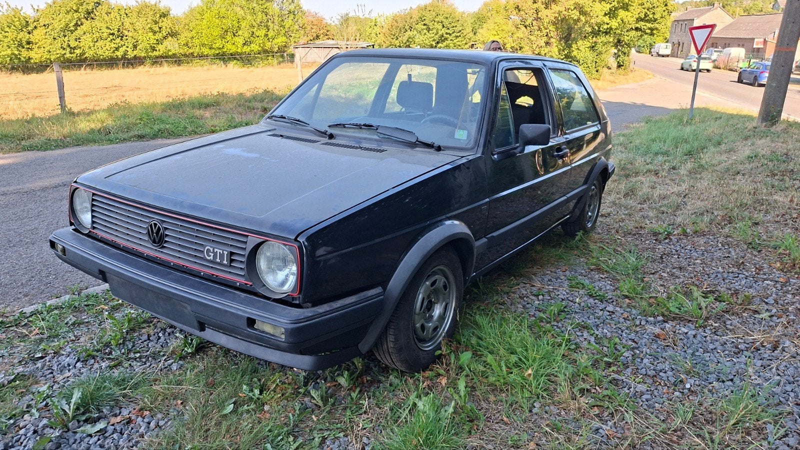 vw golf 2 gti 8v 1983, Auto's, Voorwielaandrijving, Zwart, Handgeschakeld, Grijs