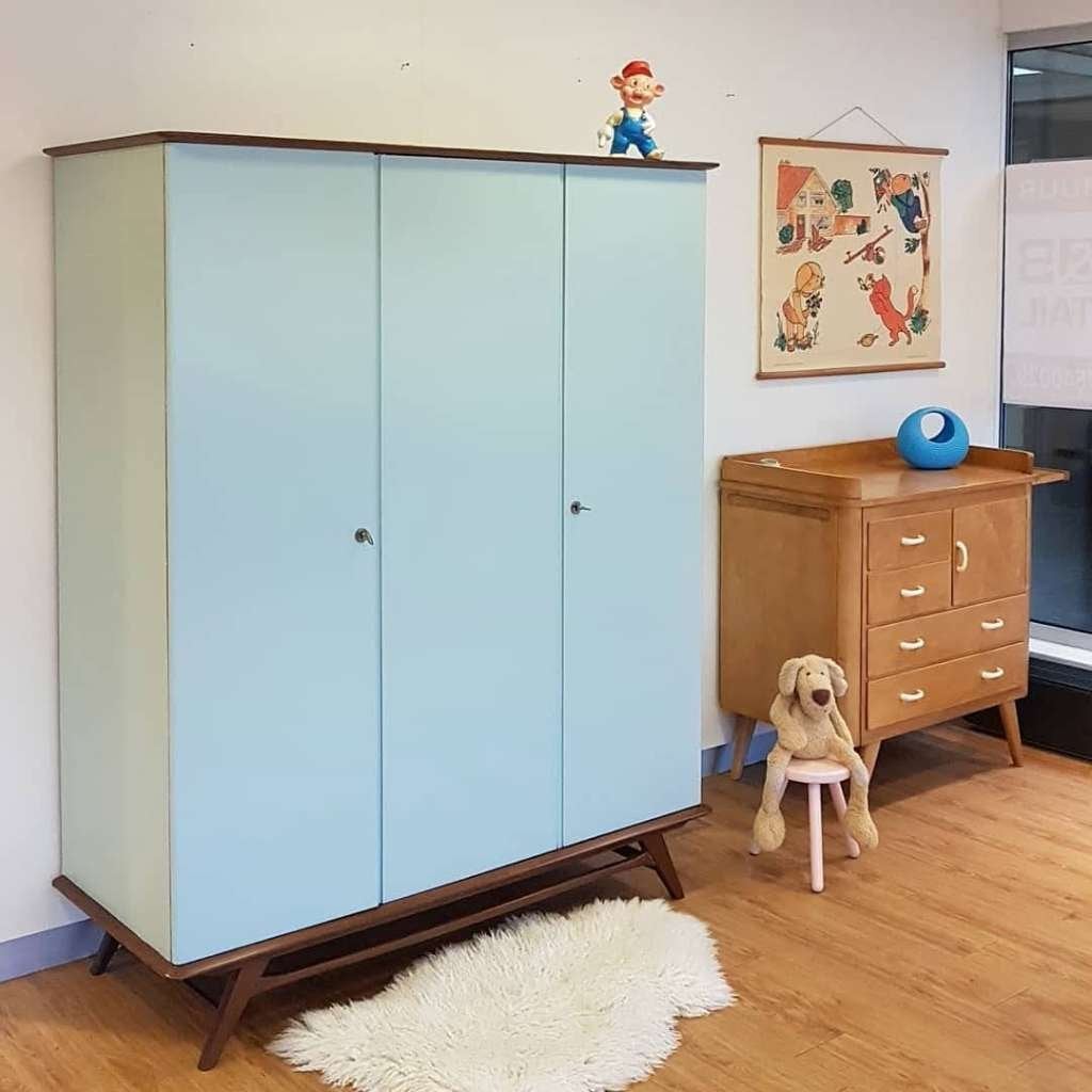 Vintage kleerkast kind (blauw), Huis en Inrichting, Kasten | Kleerkasten, Ophalen, Met deur(en), Gebruikt, 100 tot 150 cm