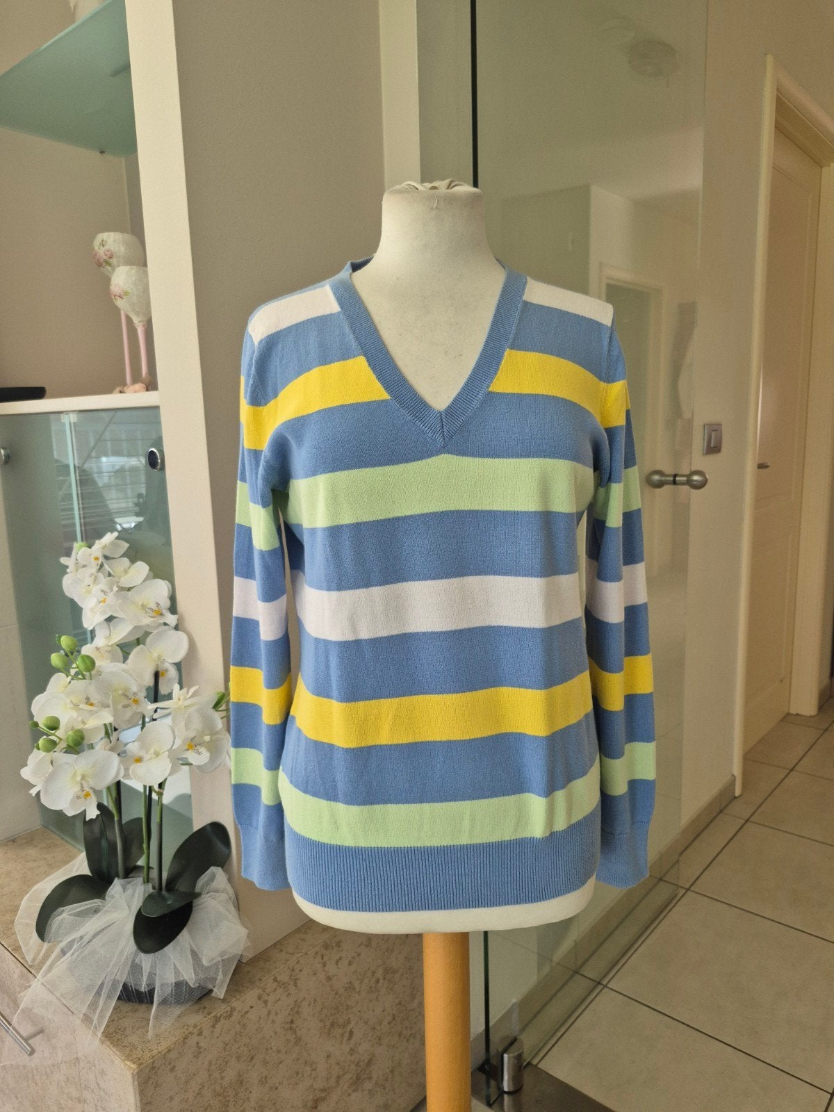TOMMY HILFIGER  dames maat medium, Kleding | Dames, Truien en Vesten, Ophalen of Verzenden