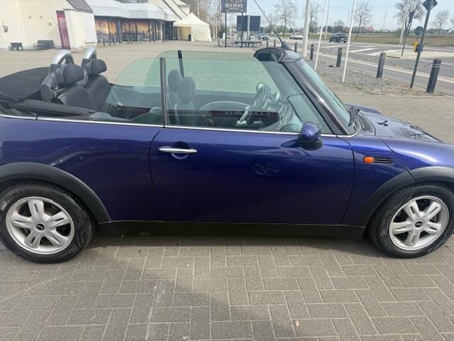 Mini Cooper Benzine Cabrio AUTOMAAT AIRCO PDC CRUISE ALU!, Automaat, 4 zetels, Stof, 4 cilinders