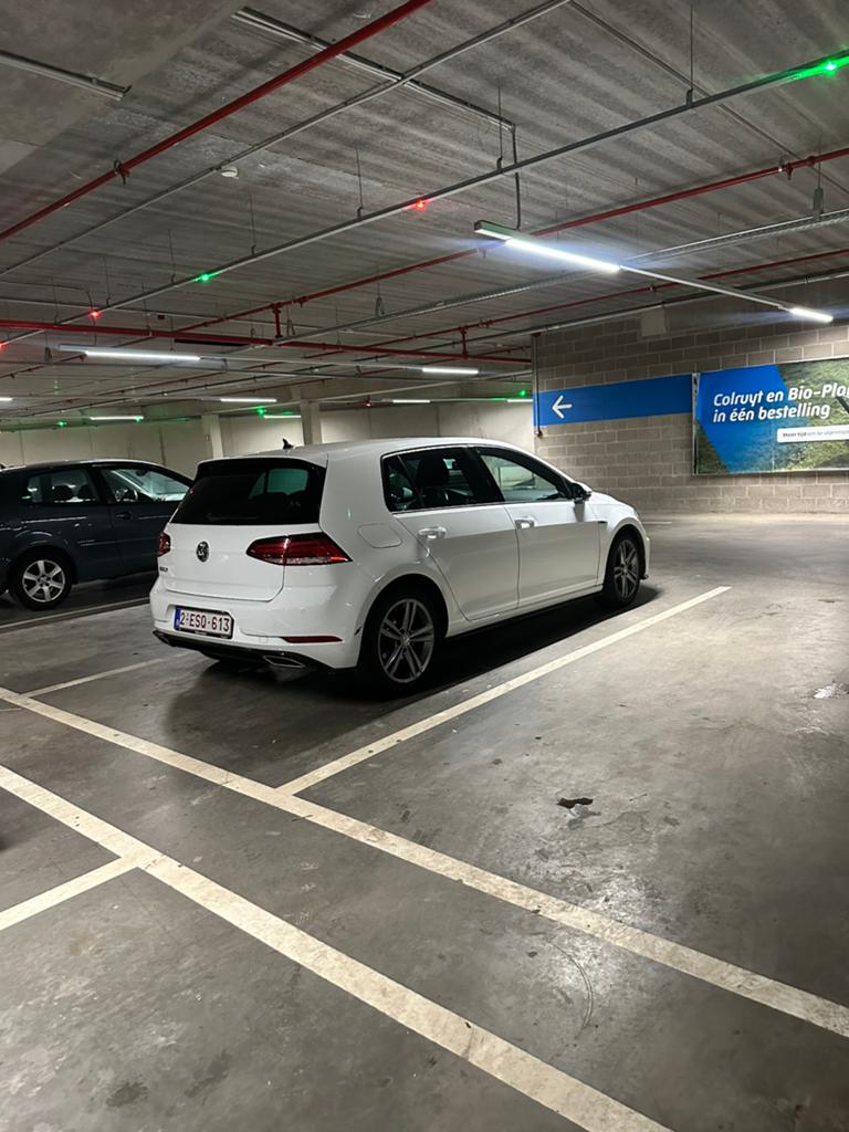 Volkswagen Golf met keuring voor verkoop direct rijklaar, Auto's, Automaat, Stof, 4 cilinders, Wit