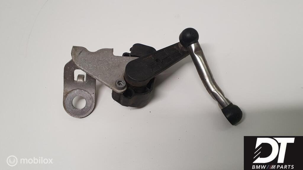 Xenon hoogteregelaar BMW 3-serie E90 E91 E92 E93 37146853753, Enlèvement ou Envoi, Utilisé, BMW, BMW