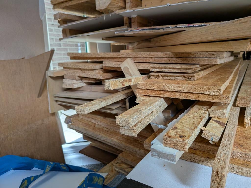 Gratis hout, planken klein en groot, aanmaakhout .., Tuin en Terras, Ophalen, Blokken