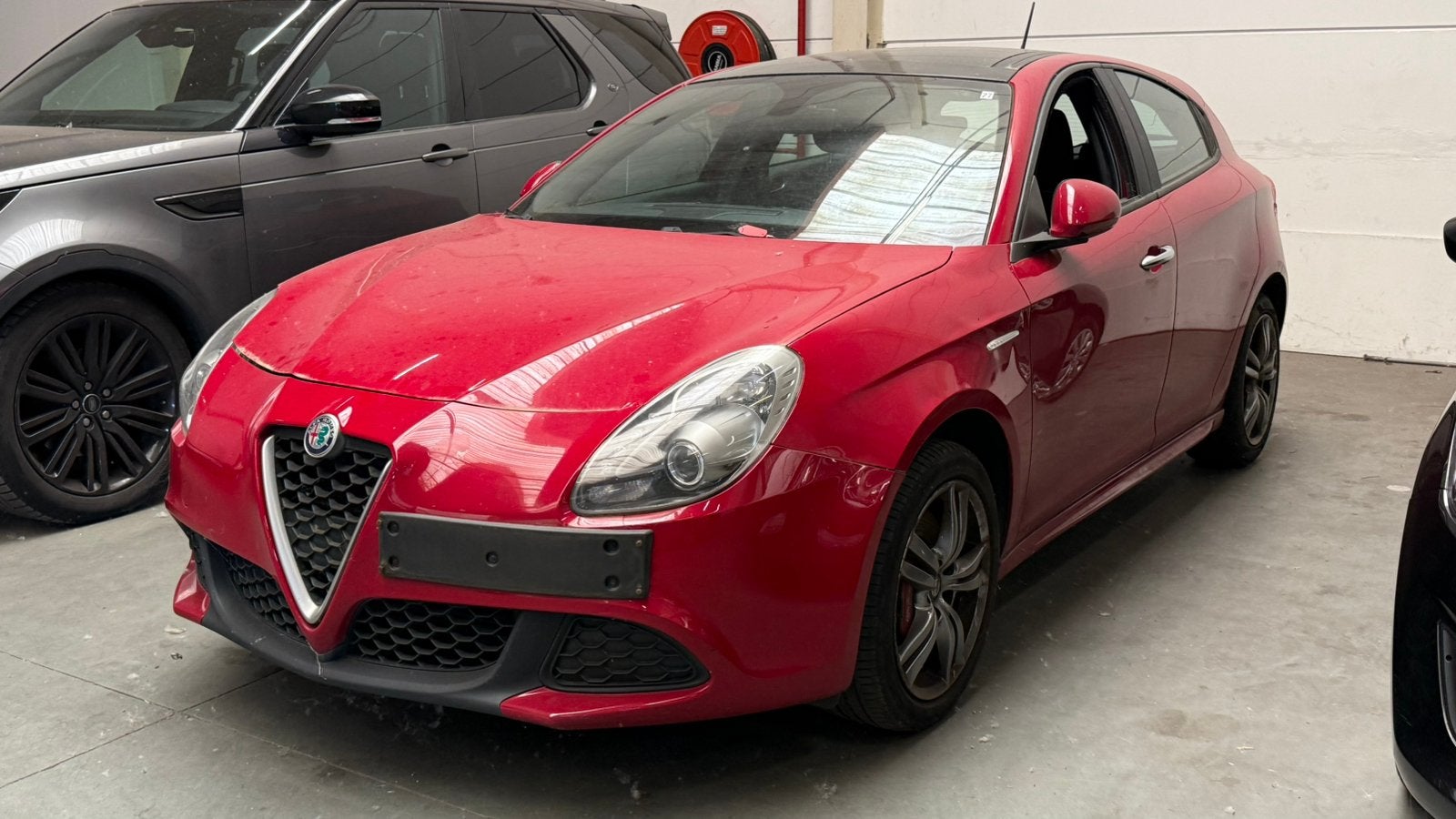 Alfa Giulietta 1.4 Benzine/88 kw/04-2016/MOTOR PROBLEEM, Autos, Alfa Romeo, Rouge, Achat, Euro 6, Entreprise
