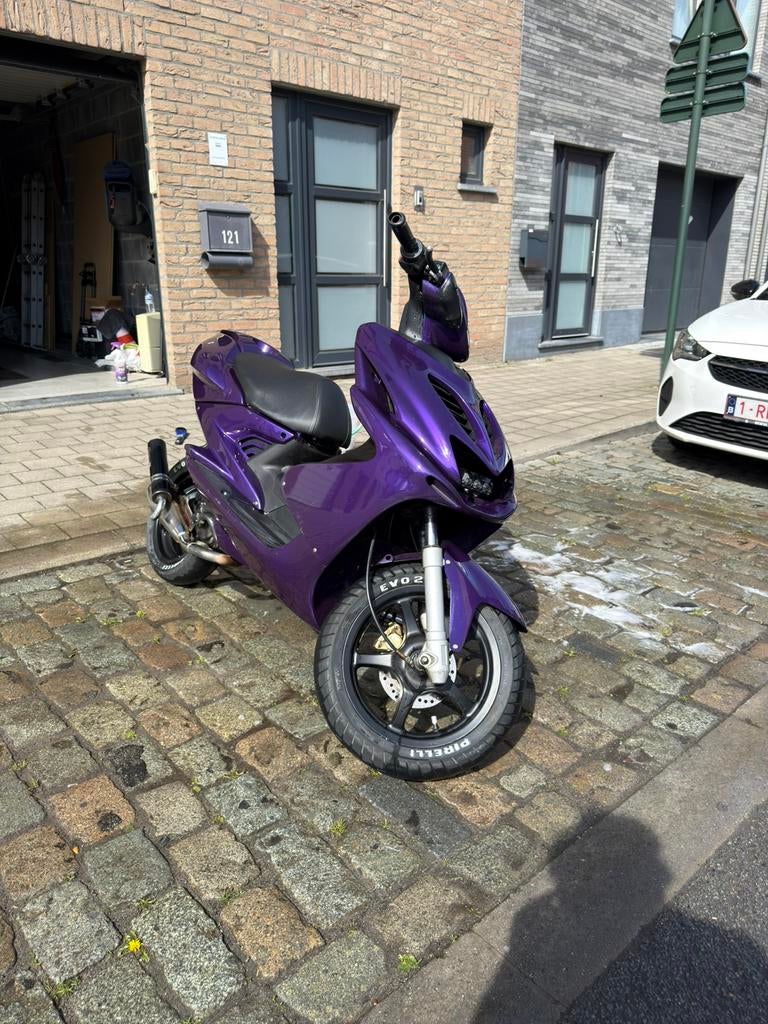 Yamaha aerox b klasse, Ophalen, Zo goed als nieuw, Aerox