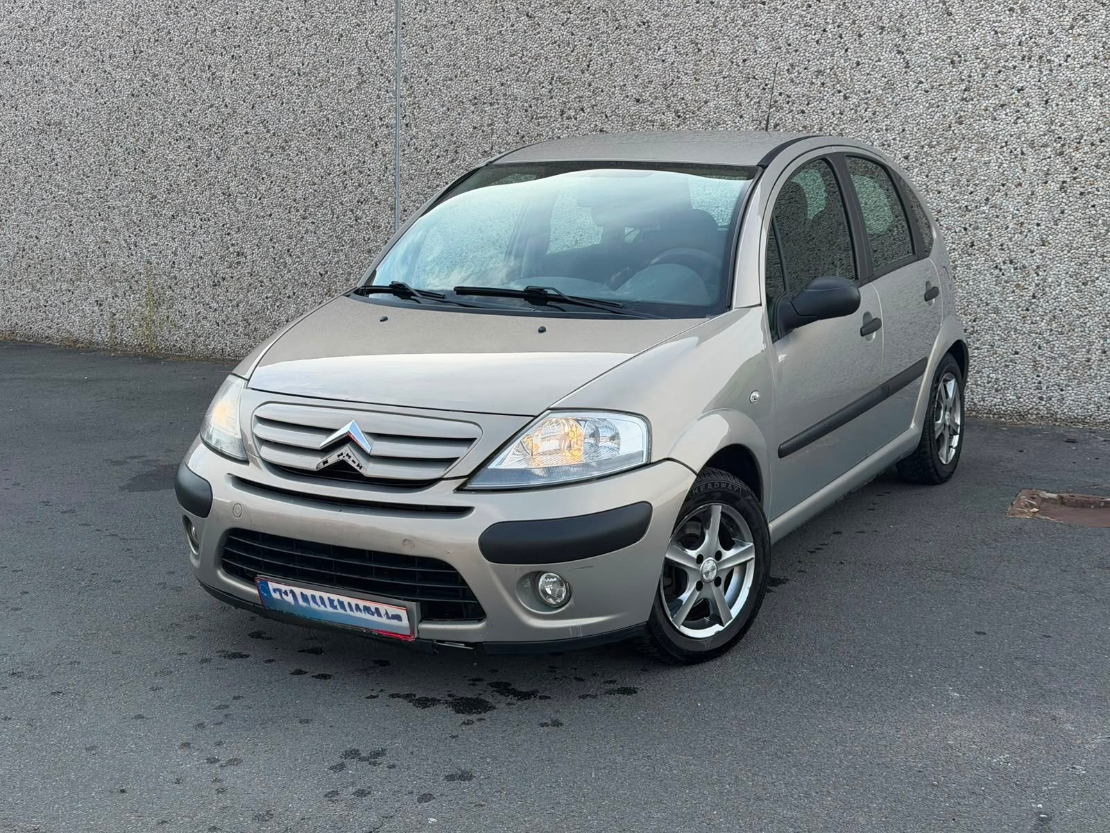 Citroën C3 1.4 HDI 2009 –200 000 km – 4 pneus neufs + jantes, Auto's, Elektrische ramen, Overige bekleding, 5 deurs, Particulier