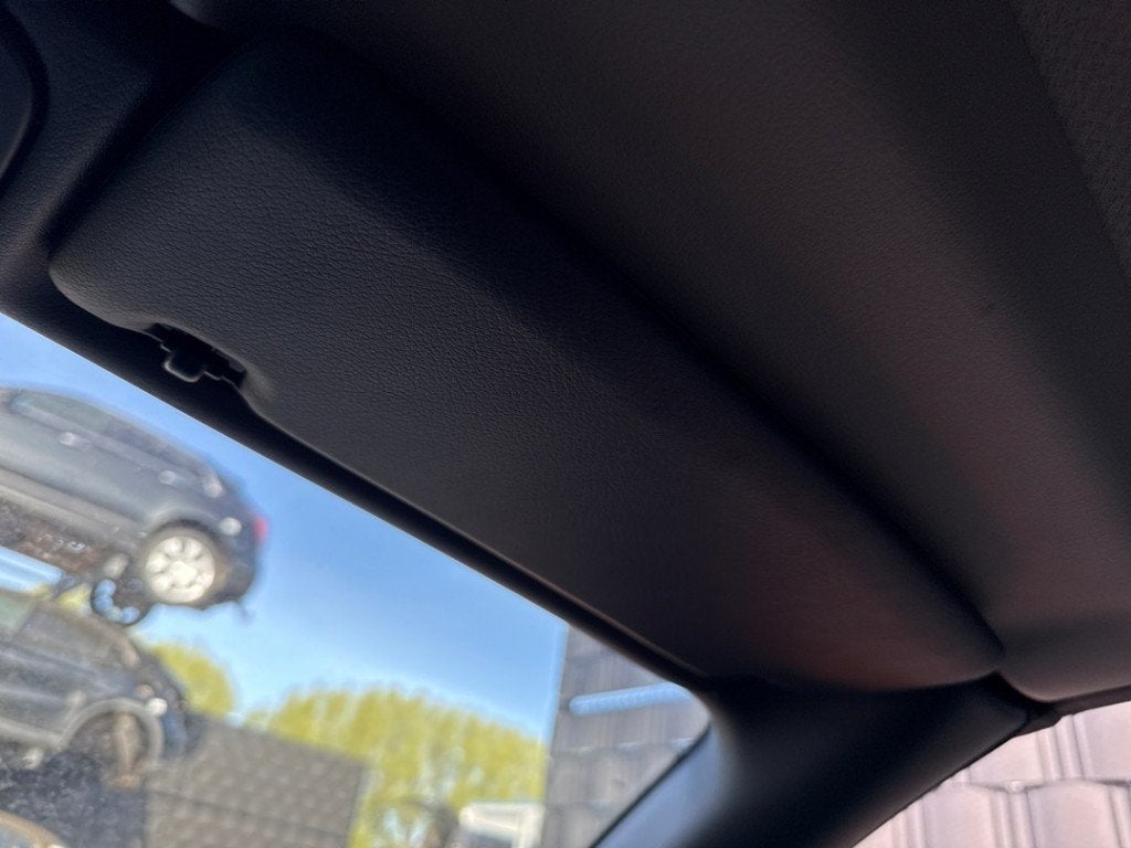 PARE-SOLEIL Audi A4 Cabriolet (B6) (|8H0857552H|), Autos : Pièces & Accessoires, Auto-Union-Straße  1,
85057  Ingolstadt, DE, Info@audi.de