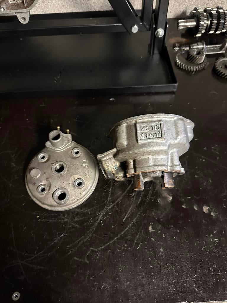 Originele cilinder + cilinderkop Minarelli am6 motorfiets, Fietsen en Brommers, Ophalen of Verzenden, Cilinder