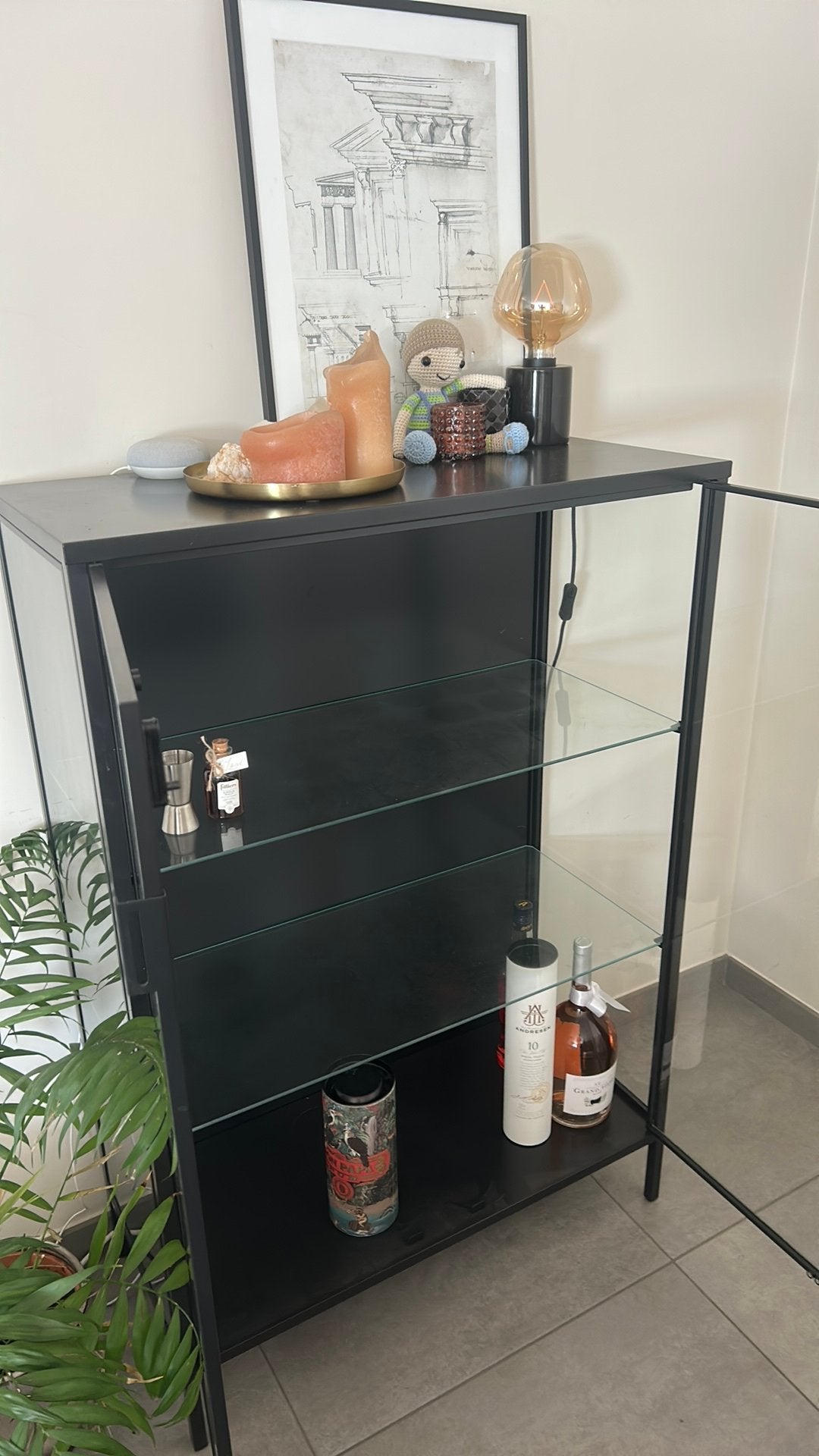 Vitrinekast te koop, Ophalen, Zo goed als nieuw, Glas