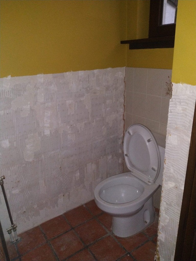 toilet en handenwasser, Ophalen, Gebruikt, Steen, Toilet