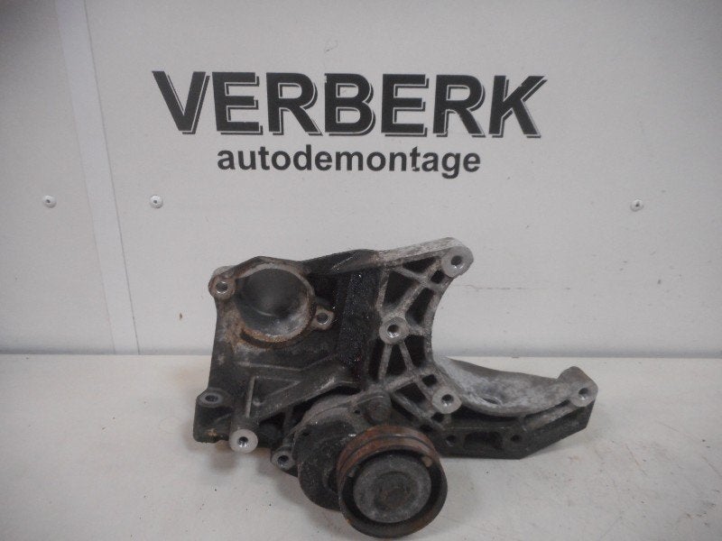 SUPPORT POMPE CLIMATISATION Opel Omega B (25 / 26 / 27), Opel, Opel Automobile GmbH, Utilisé, Kontakt-opel@opel.com