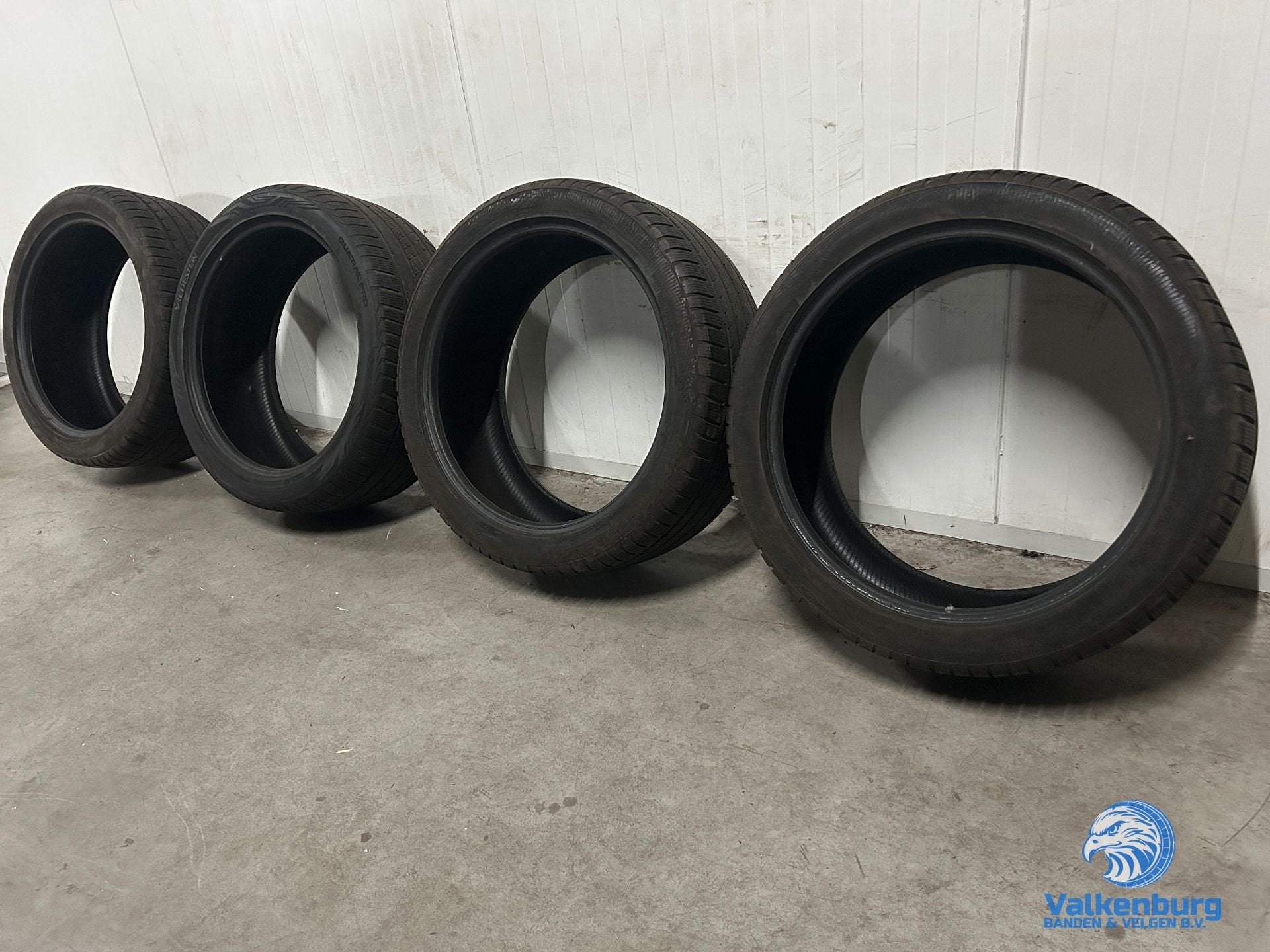 6mm! AllSeasonBanden 275/40R22 Vredestein Quatrac Pro, Auto-onderdelen, -, 275 mm, -, Nieuw