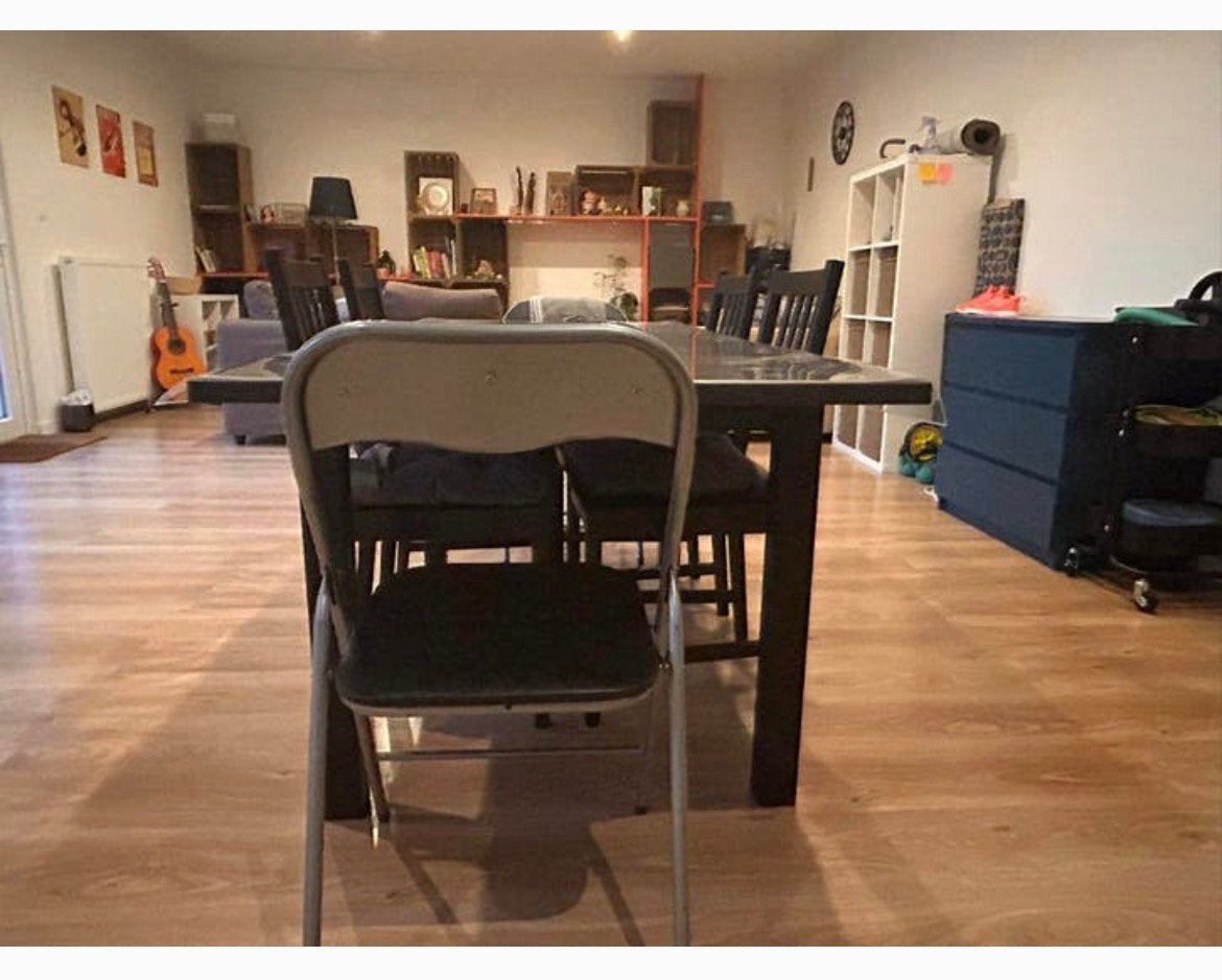 Extensible Diner Table LANEBERG + Professional tablecloth, 150 à 200 cm, Comme neuf, Enlèvement, 75 cm ou plus