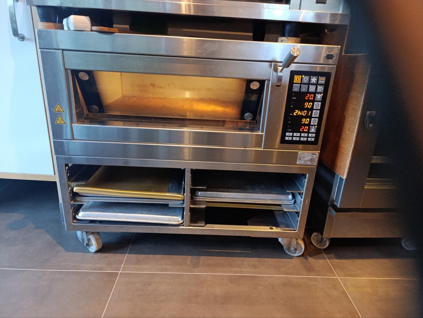 oven met steenvloer. Miwe Condo, Enlèvement, Utilisé