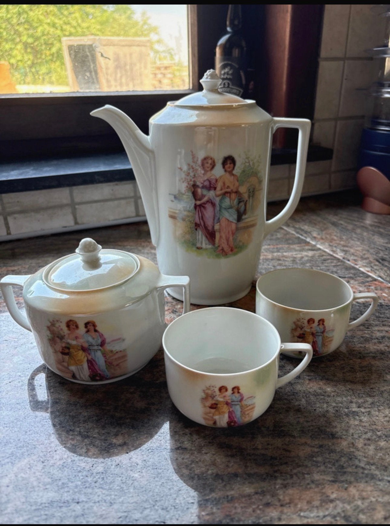 Theeservies van porselein Victoria — Vintage, Antiek en Kunst, Ophalen of Verzenden