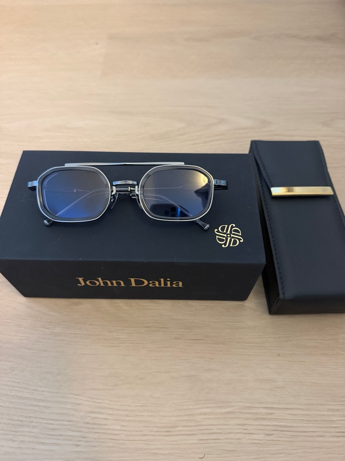 John dalia zonnebril, Enlèvement ou Envoi, Neuf, Lunettes de soleil