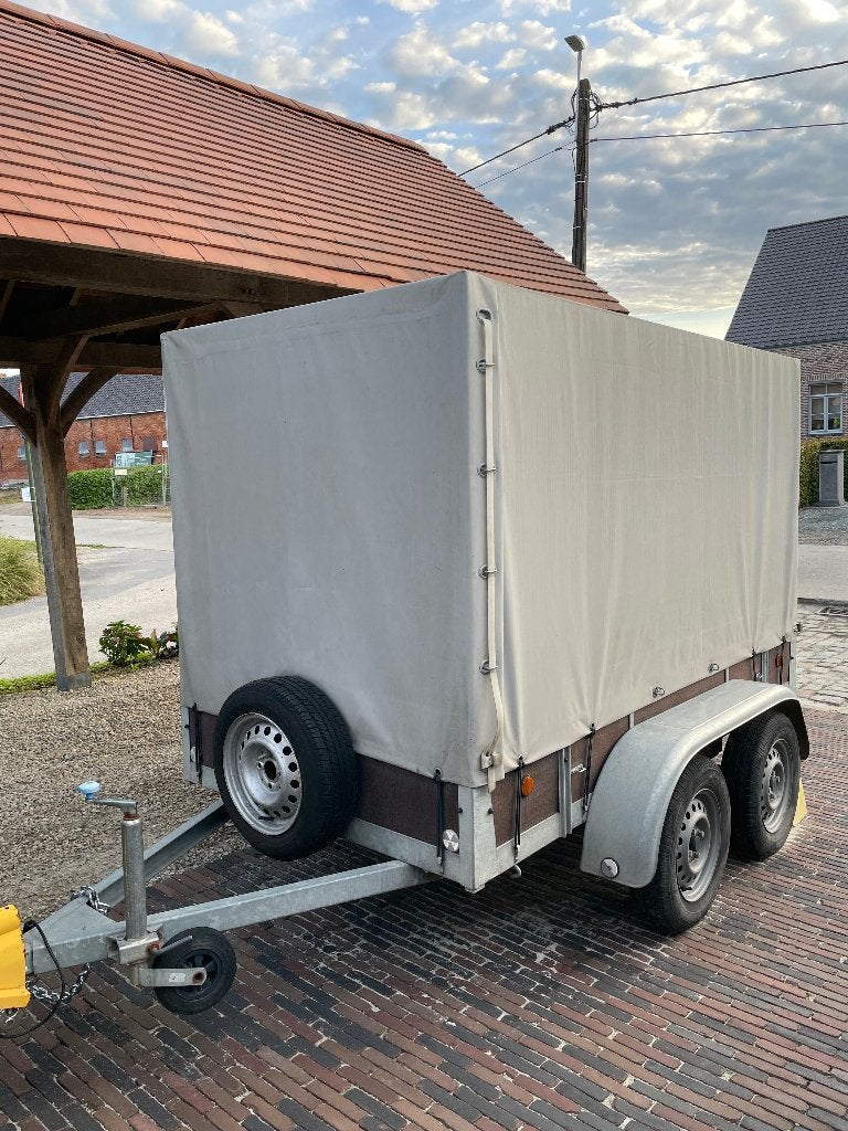 Gesloten aanhangwagen dubbelas 750 kg met bâche, Enlèvement, Comme neuf