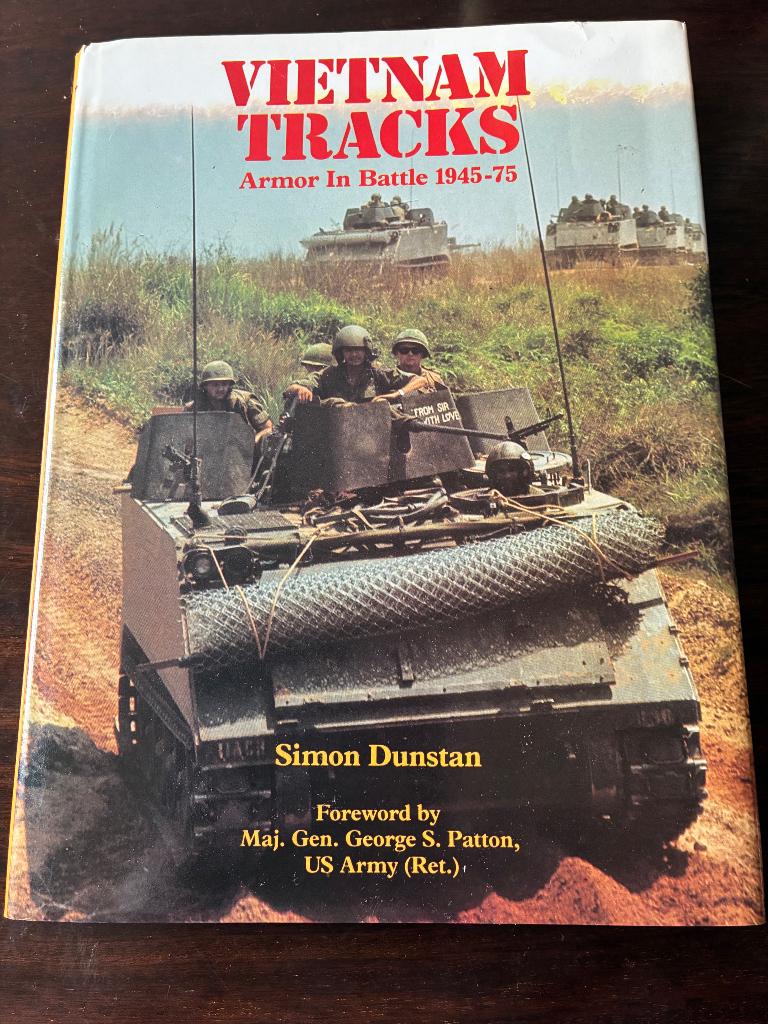 Boeken Vietnam oorlog., Ophalen of Verzenden, 1945 tot heden, Gelezen, Overige onderwerpen