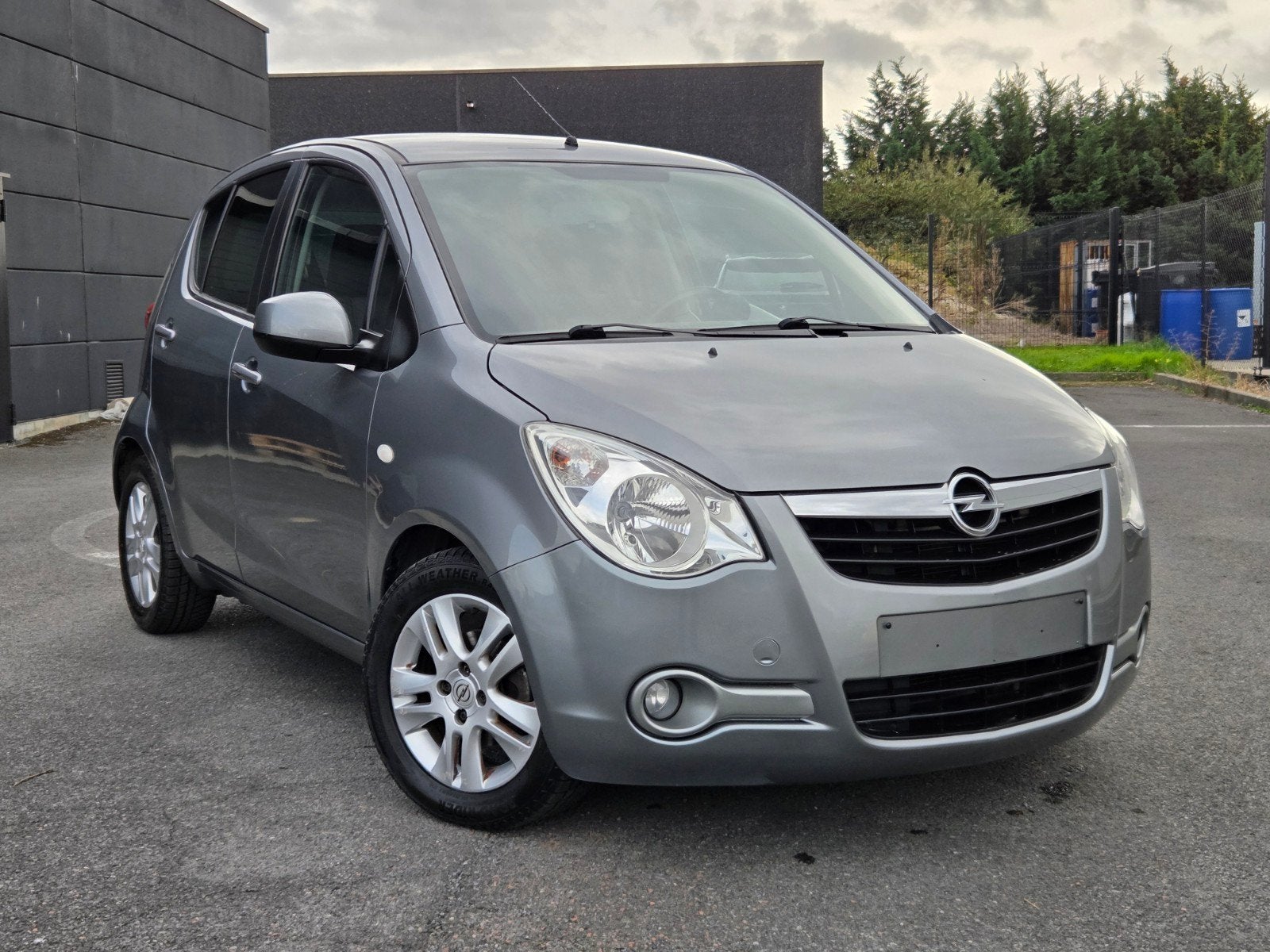 OPEL AGILA 1 2 BENZINE 2011 EURO 5/1E HANDS, Euro 5, Stof, 4 cilinders, Overige kleuren