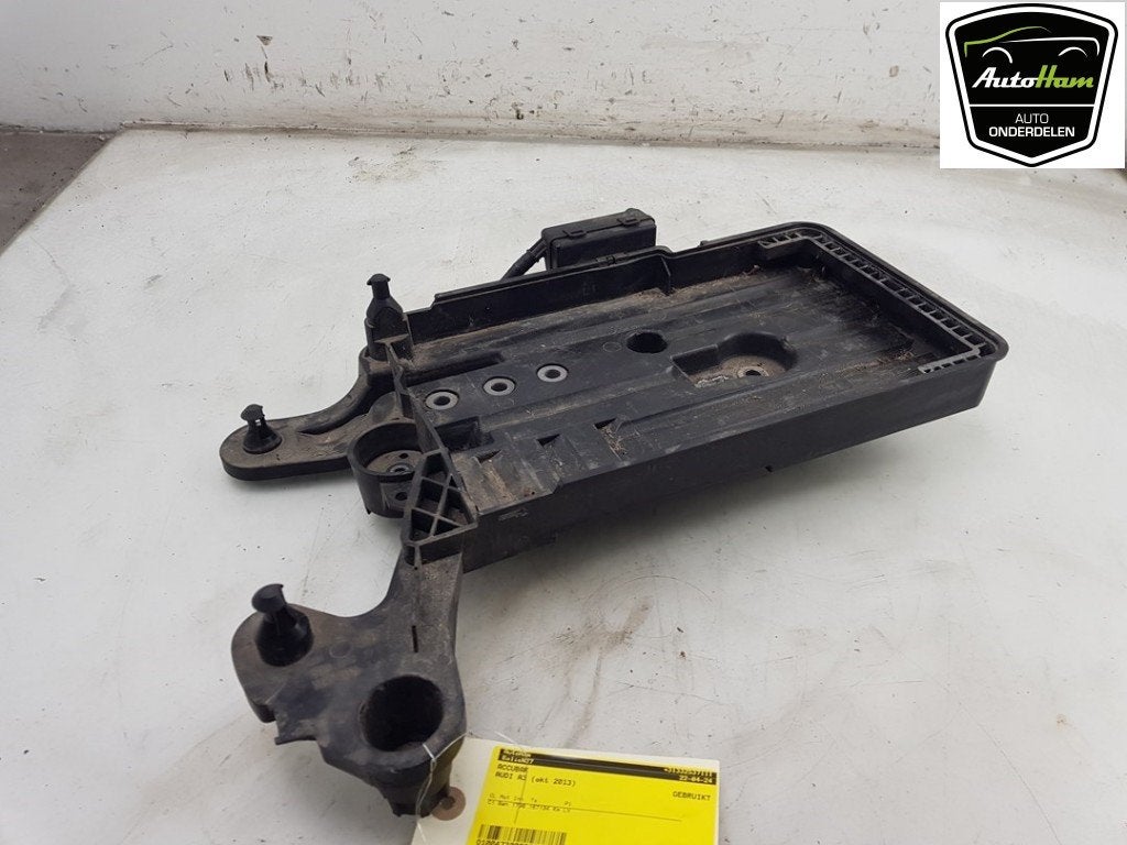 BAC A BATTERIE Audi A3 Sportback (8VA / 8VF), Autos : Pièces & Accessoires, Auto-Union-Straße  1,
85057  Ingolstadt, DE, Info@audi.de