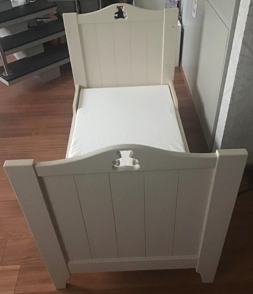 Kinderbed met matras 140 x 70 cm, Kinderen en Baby's, Ophalen, 70 tot 85 cm, 140 tot 160 cm, Zo goed als nieuw