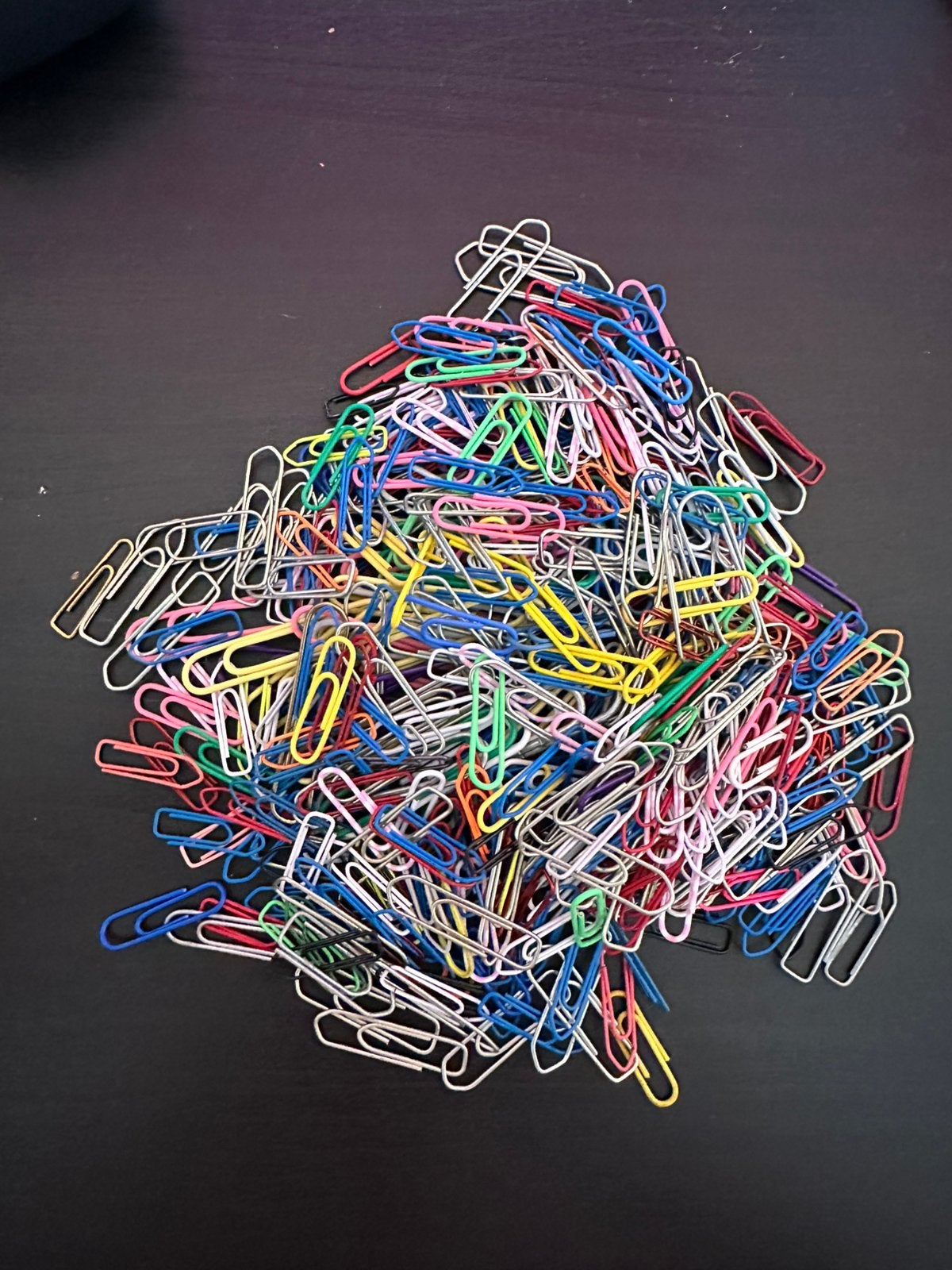 Lot aan metalen paperclips, Diversen, Bureau-accessoires, Ophalen, Zo goed als nieuw
