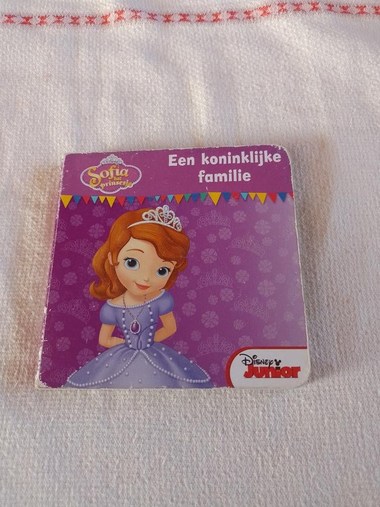 Een koninklijke familie Sofia het prinsesje, Boeken, Ophalen of Verzenden, Gelezen