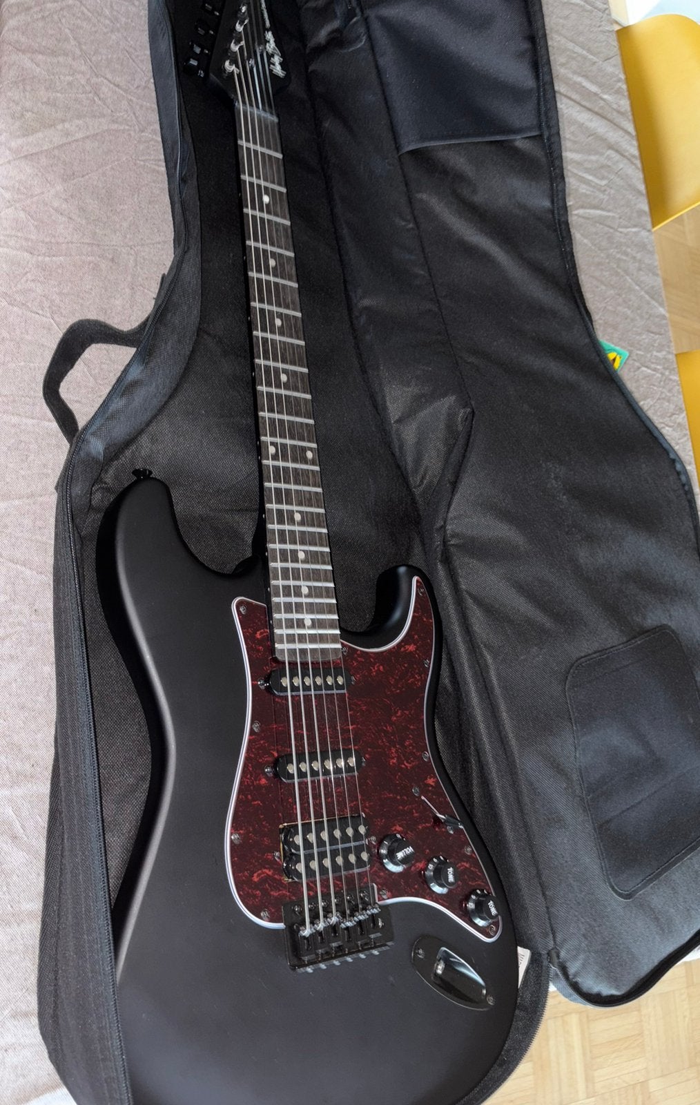 Ensemble SBK standard Harley Benton ST-20HSS, Musique & Instruments, Enlèvement, Comme neuf