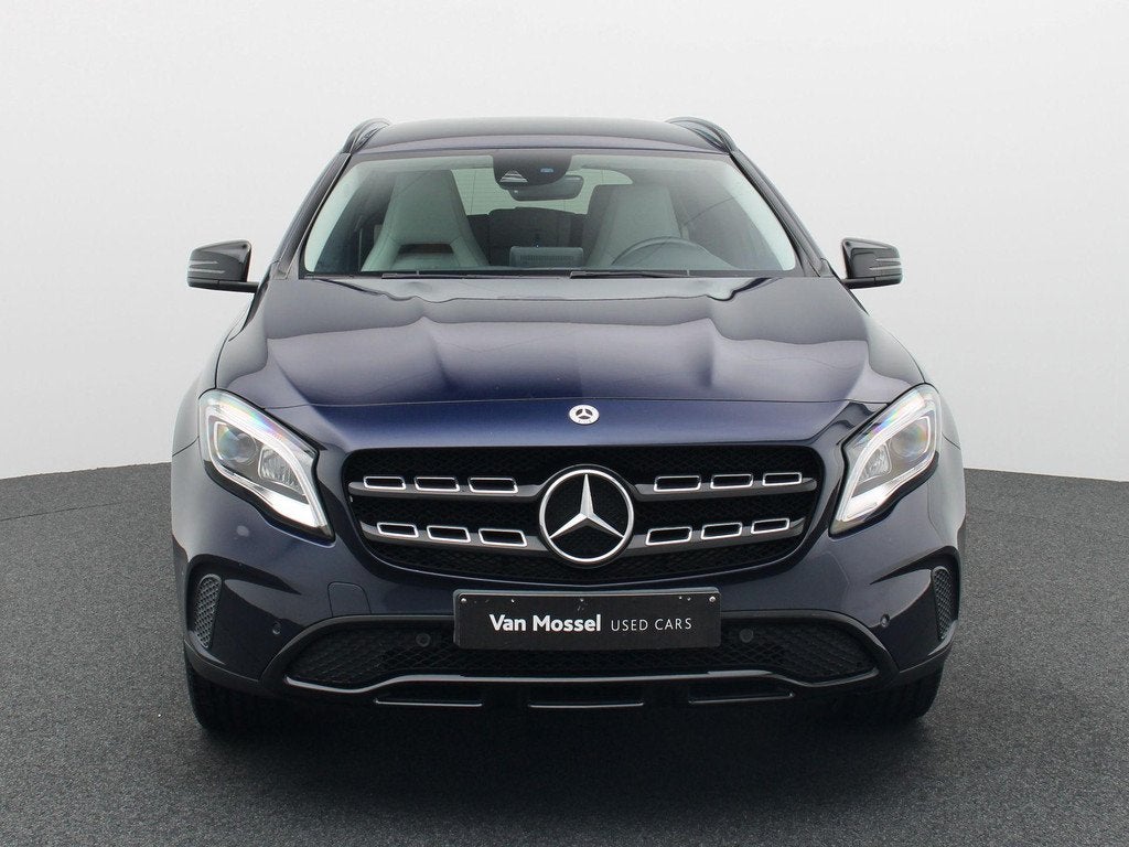 Mercedes-Benz GLA 200 d Business Solution + LED + AUTO AIRCO, Autos, Mercedes-Benz, 100 kW, Achat, Entreprise, 136 ch