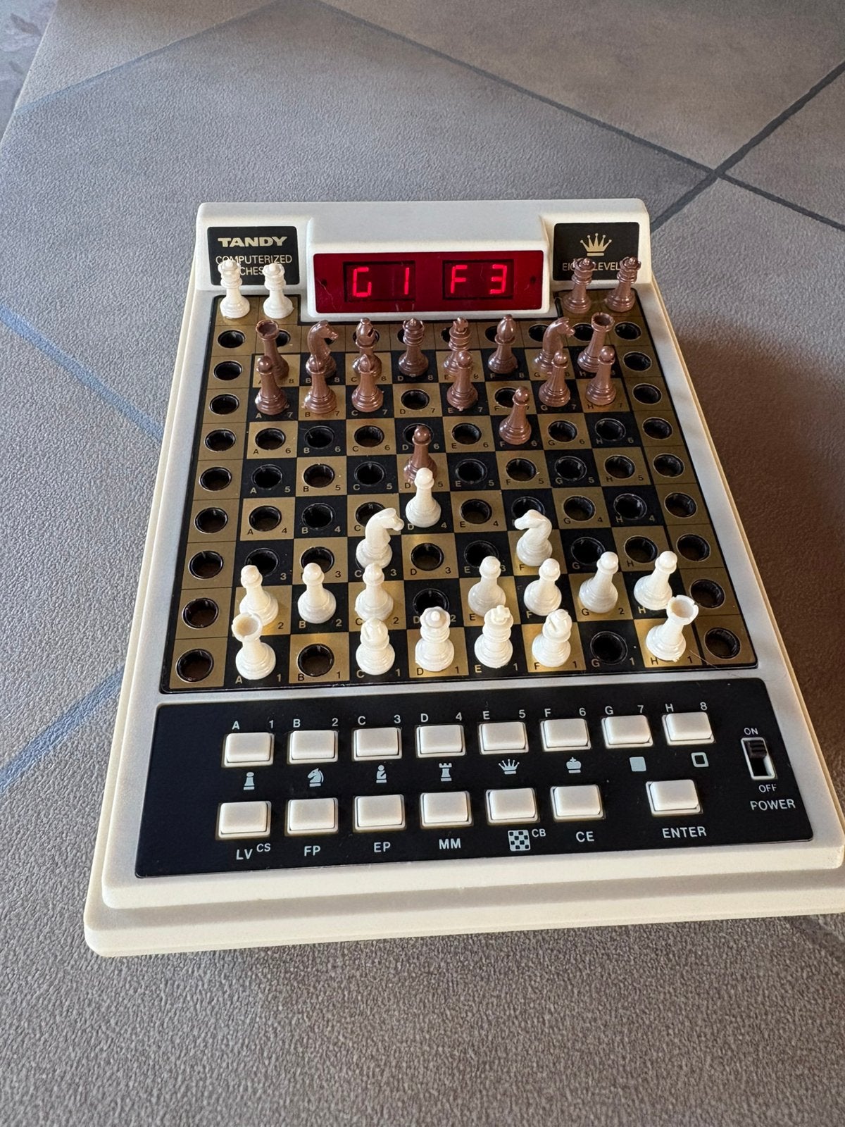 Elektronisch schaakspel, Enlèvement, Utilisé