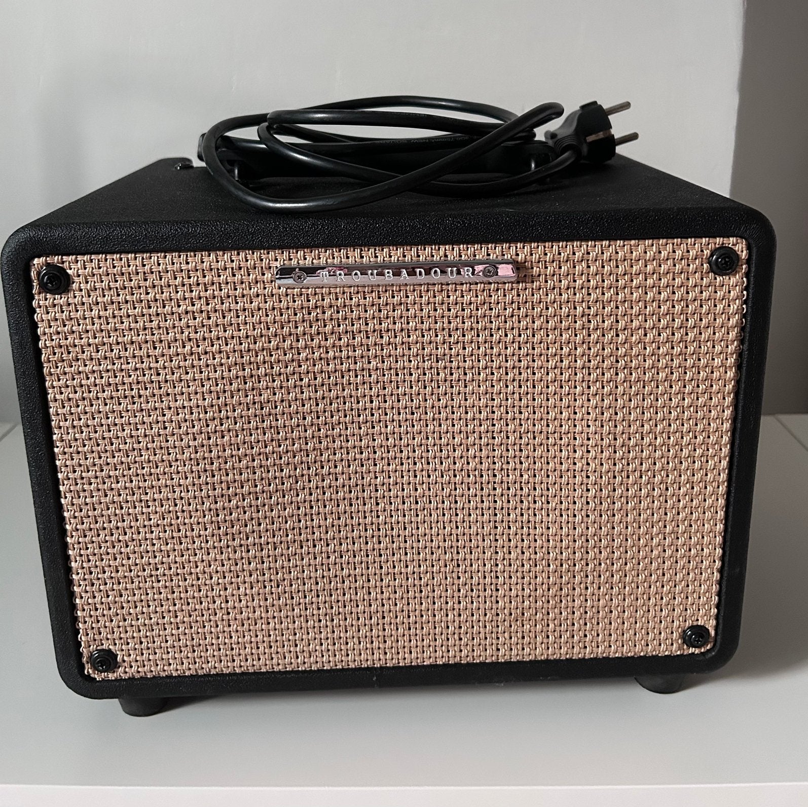 Versterker Ibanez T30-U, Musique & Instruments, Amplis | Basse & Guitare, Enlèvement ou Envoi, Comme neuf