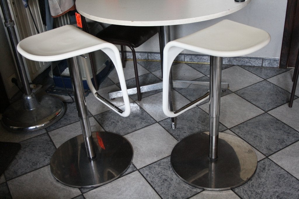 2 vintage barkrukken van Carl ojerstam, Ophalen, Gebruikt, In hoogte verstelbaar, Metaal